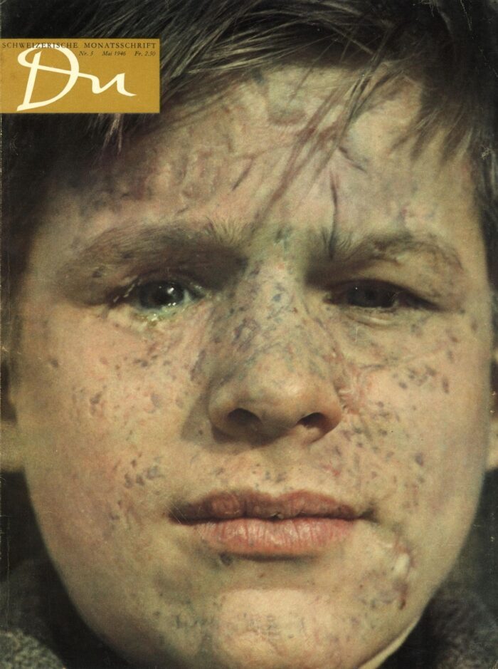 Gezicht van een jongen in de oorlog